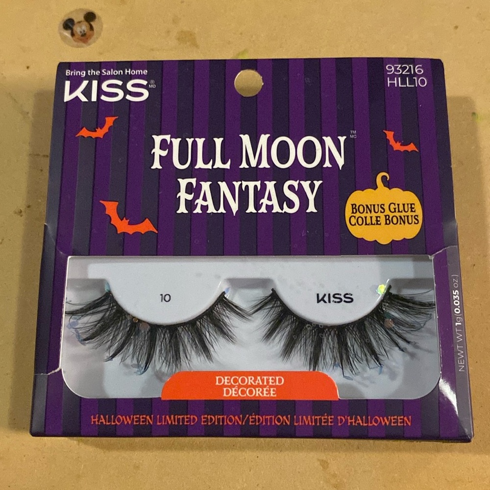 Halloween lashes